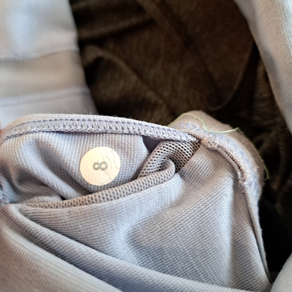 LULULEMON Back on Track Top - Picture 9 of 9